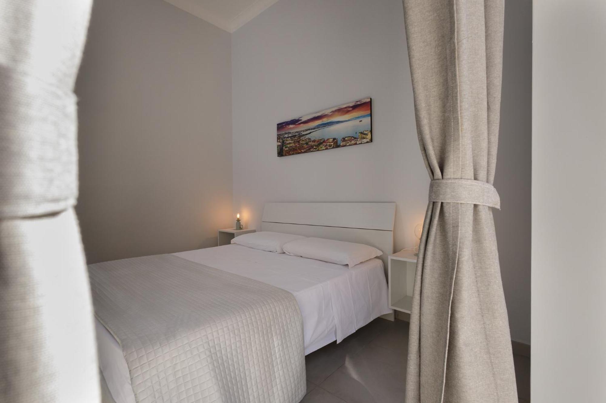 Caroline'S House Hotel Naples Exterior photo
